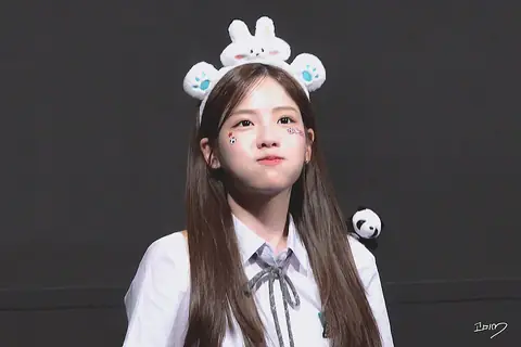240825 빅토리 무대인사 조아람.jpg