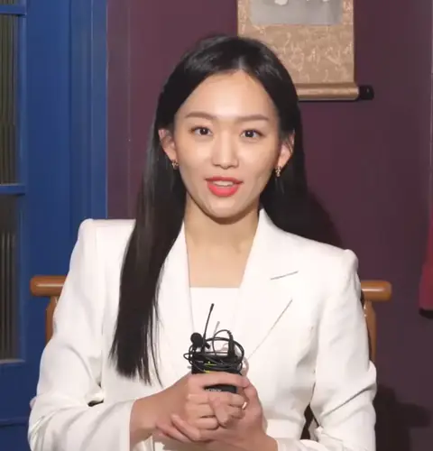 Jin Ki-joo in 2022.png