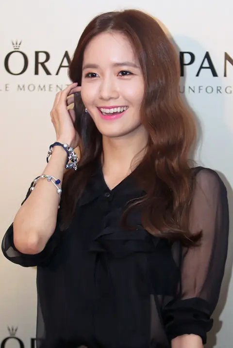 YoonA at the Pandora Gala Dinner in September 2014 03.jpg