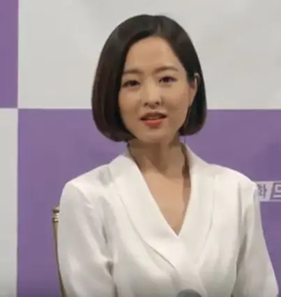 190503 tvN '어비스-영혼 소생 구슬' 제작발표회 박보영.jpg