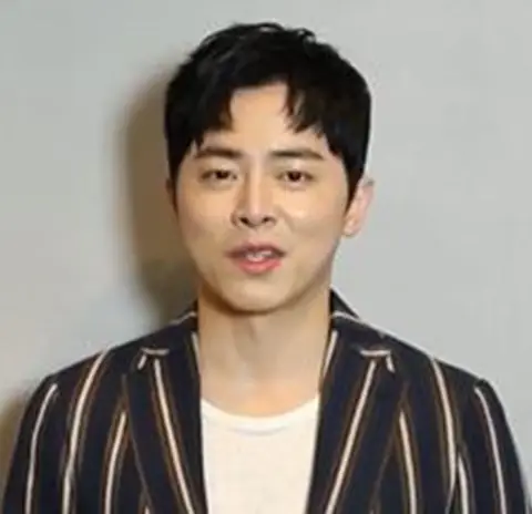 Jo Jung-suk in May 2019.jpg