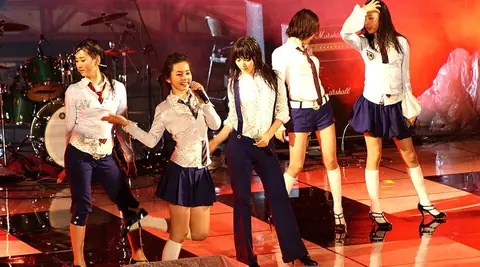 Wonder Girls-HanyangUniv 08.jpg