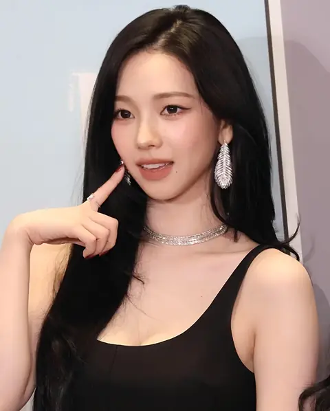 2025년의 카리나