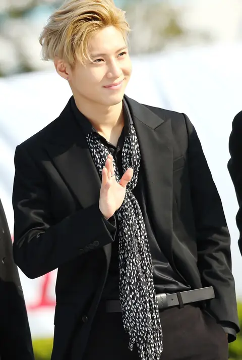 Taemin - 23rd Dong Fang Feng Yun Bang Awards red carpet 01.jpg