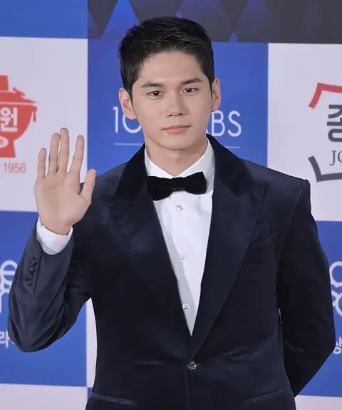221125 Ong Seong-wu.jpg