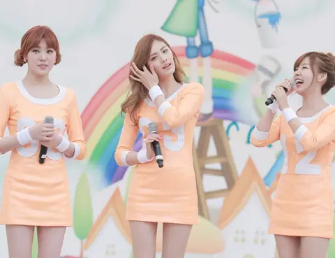 2013 Orange Caramel(1).jpg