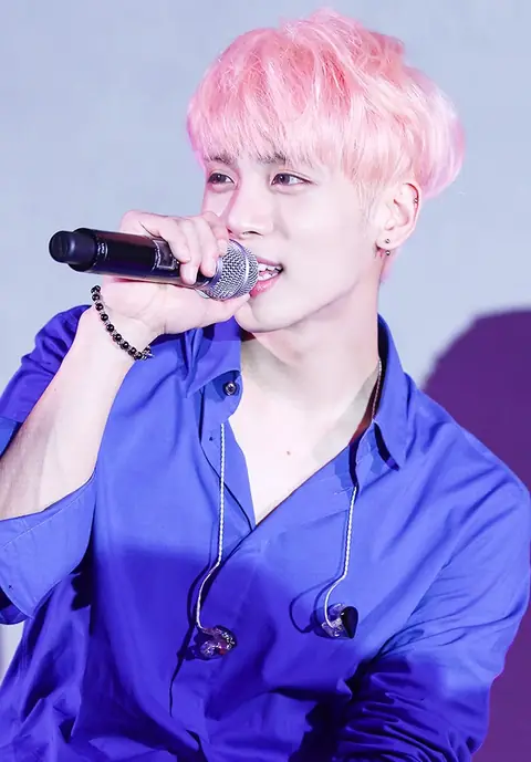 Jonghyun at Dazed x Boon The Shop Event in May 2016 02 (crop).jpg