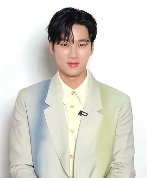 อัน โบ-ฮย็อน ในเดือนมิถุนายน 2023