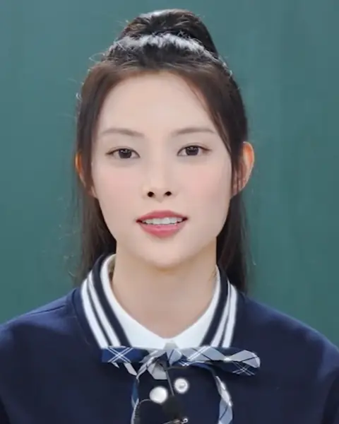 251106 Noh Yunah from ILLIT.png