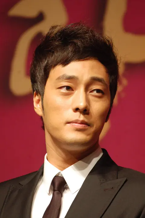 So Ji-sub.jpg