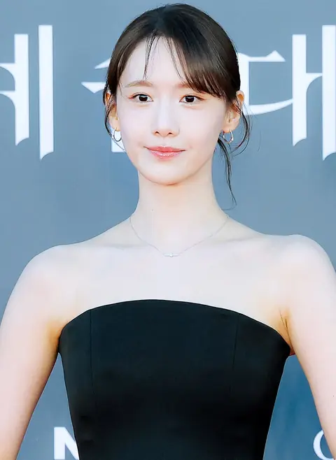 260508 YOONA @ 62nd BAEKSANG AWARDS with GUCCI.jpg