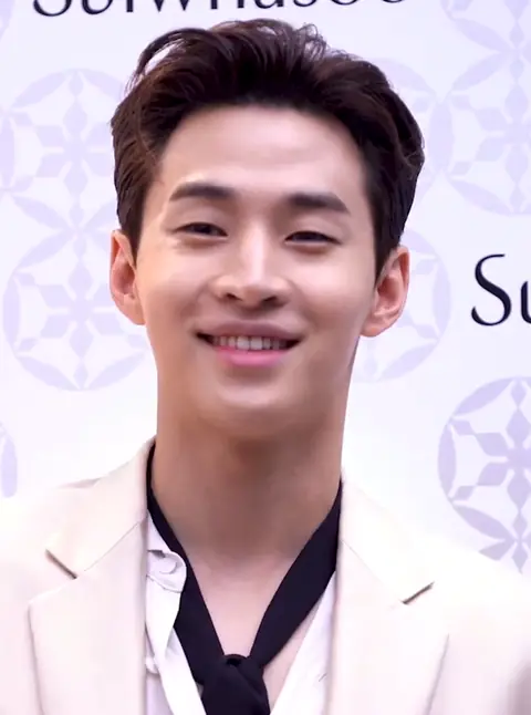 헨리(Henry), 스윗한 미소 (현장) 2.png