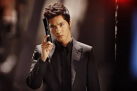 Won Bin LG.jpg
