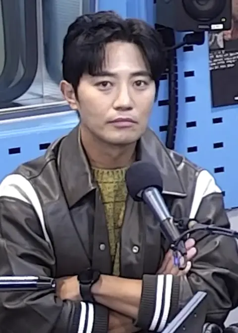 Jin Goo in October 2022.png