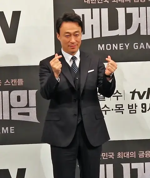 이성민2020tvN《머니게임》제작발표회.png