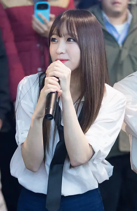 Hani EXID.jpg