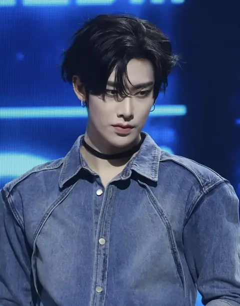 Ricky (singer).jpg