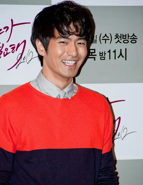 Lee Jin-wook from acrofan.jpg