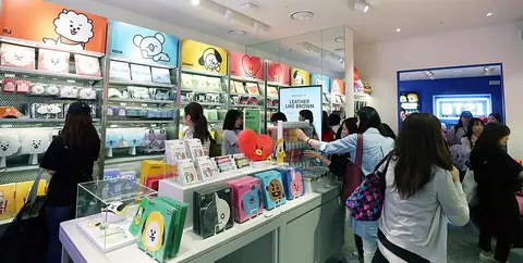 Line FriendsStore BT21 04.jpg