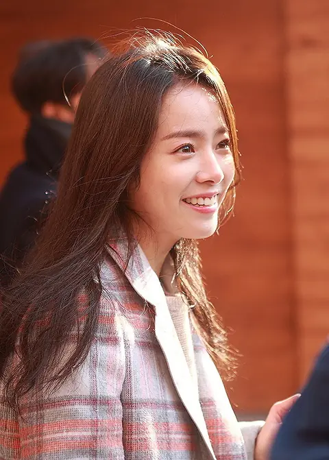 Han Ji-min on December 21, 2013.jpg