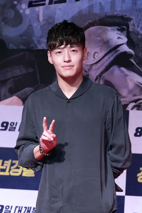 강하늘