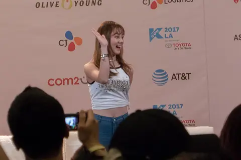 KCON 17 LA P1030432 (36699359071).jpg
