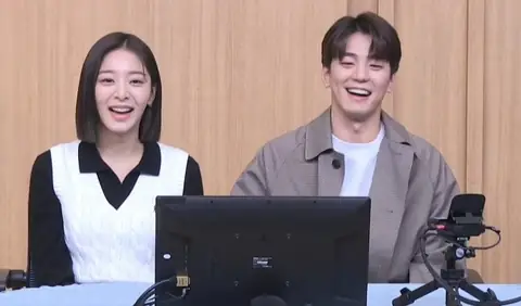 20220404 SBS Cultwo Show (두시탈출 컬투쇼) Kim Min-kyu (김민규) Seol In-ah (설인아) (5).jpg
