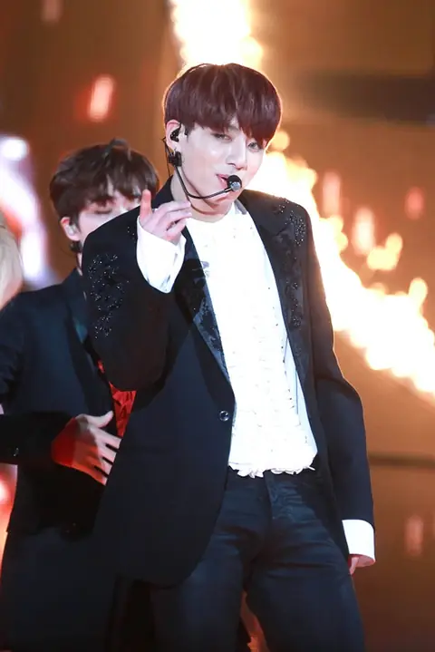 Jeon Jung-kook at 8th Melon Music Awards 02.jpg