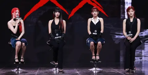 KISS OF LIFE at Born to be XX’ PRESS SHOWCASE.png