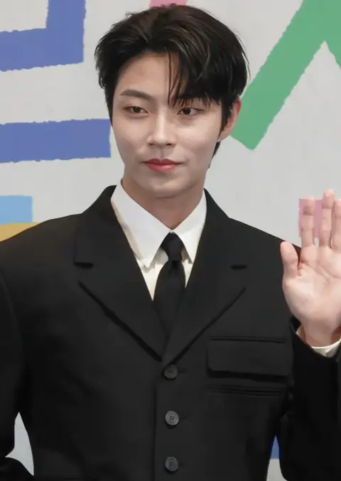 Hwang In-yeop in October 2024.png