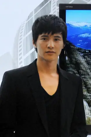 Won bin at LG’S NEW CINEMA 3D TV REWRITES THE RULES FOR 3D.jpg