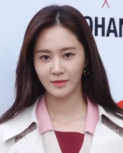 Kwon Yu-ri at PRO-2SPECS x NOHANT 2019 SS Collaboration Collection Launching Event in February 2019 (2).png