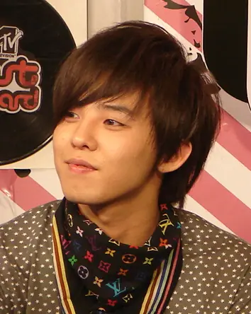G-Dragon in Thailand.jpg