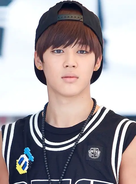 Park Ji-min at an fansign in Busan on July 27, 2013 (crop).jpg