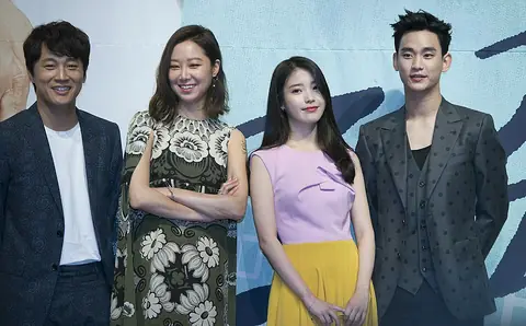 KBS "The Producers" press conference, 11 May 2015 09.jpg