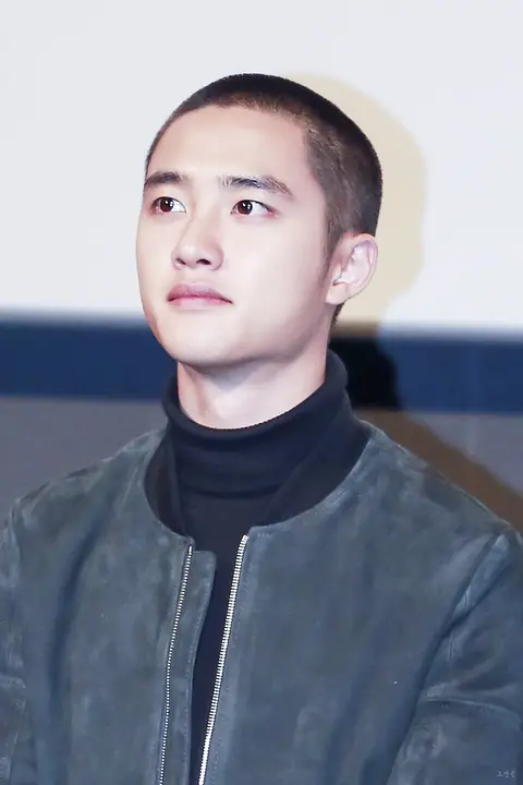 171118 영화 7호실 무대인사 (디오) 3.jpg