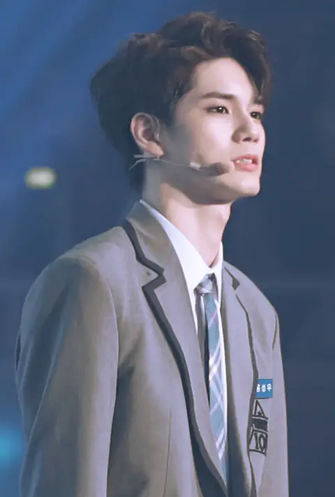 Ong Seong-woo at Produce101 Concert in July 2017 01.png