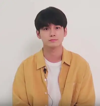 옹성우.jpg