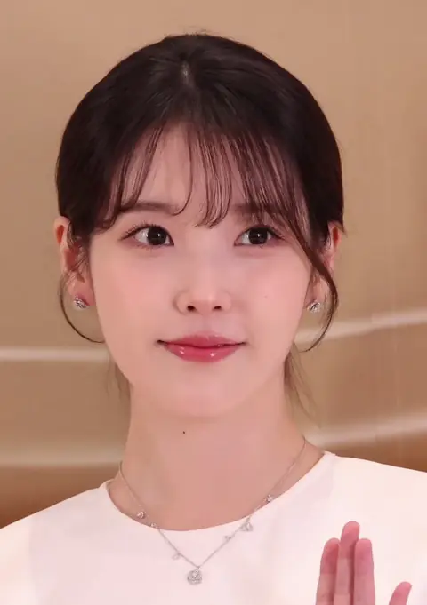 IU at the Estée Lauder launch event, 26 February 2026 (10).png