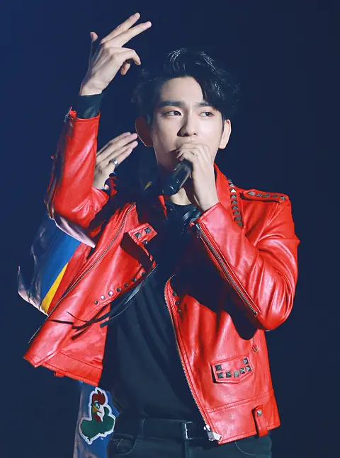 Park Jin-young (Junior) at SGC Super Live, 24 September 2016.png