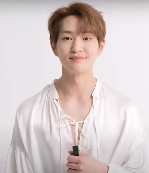 Onew Marie Claire Korea April 2022.png