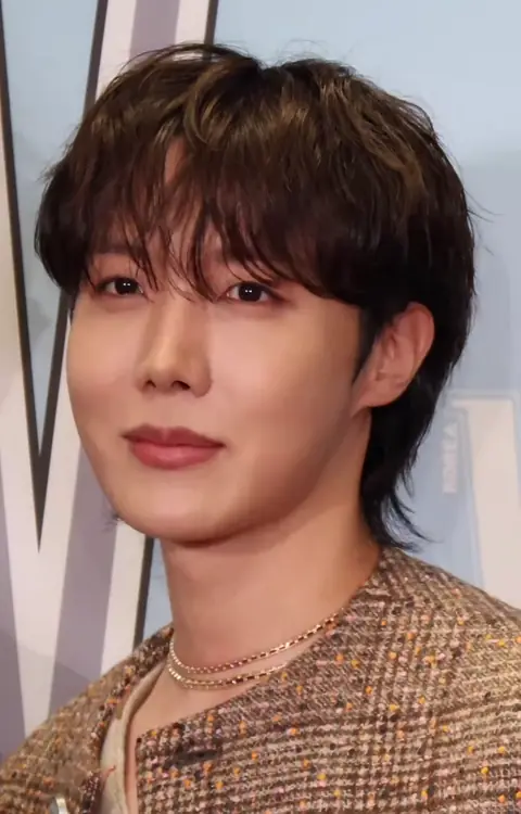 J-Hope at W Korea Breast Cancer Campaign, 15 October 2025.png
