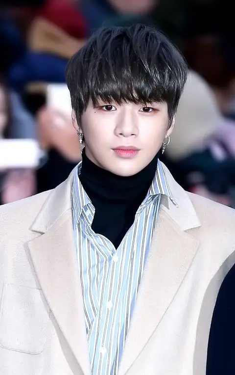171117 뮤직뱅크 출근.jpg