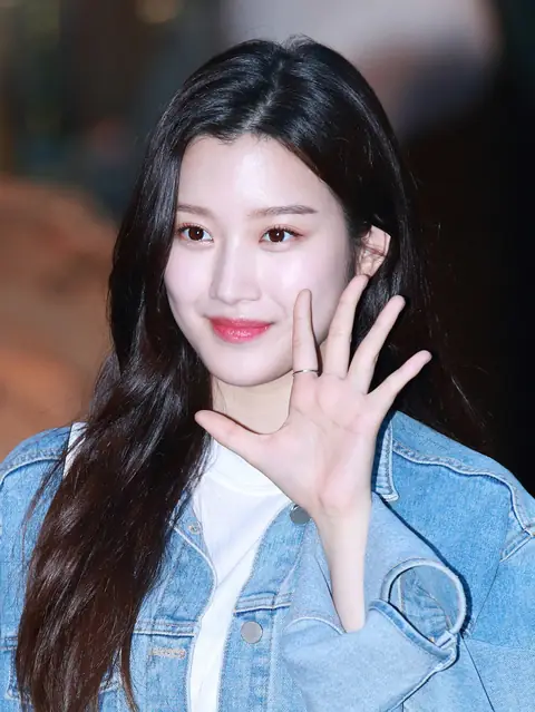 180501 문가영 03.jpg
