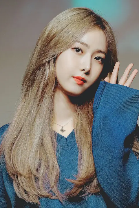 200215 압구정 팬싸인회 신비.jpg