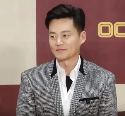 イ・ソジン李瑞鎭