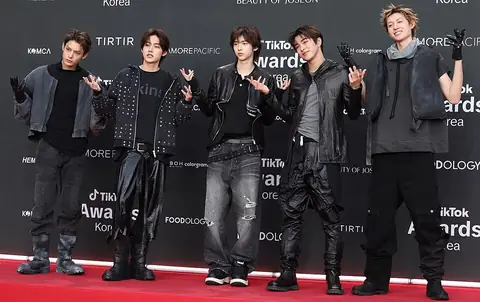 Cortis in October 2025From L–R: James, Seonghyeon, Juhoon, Keonho, Martin