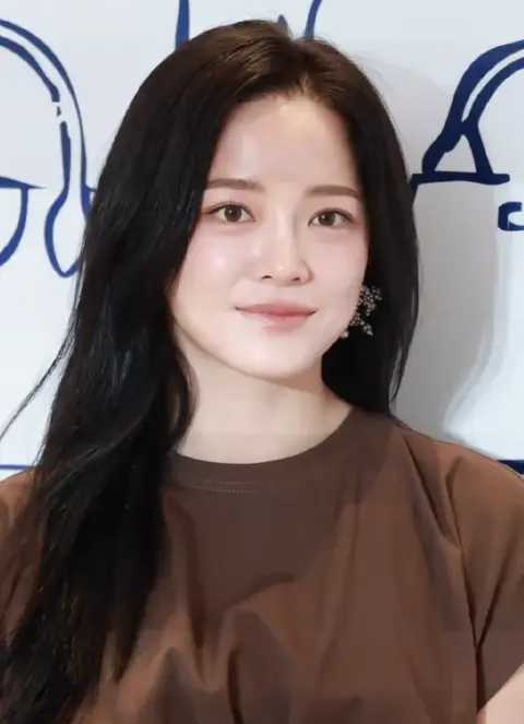 Kim Sejeong in June 2025.png