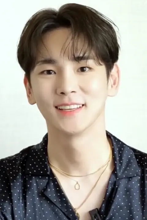 Key in Marie Claire interview in July 2021 02.png