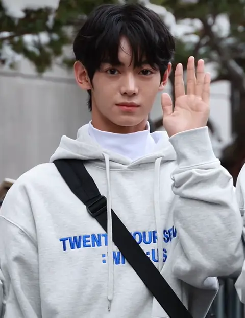 HANJIN of TWS at Music Bank 20240223.png